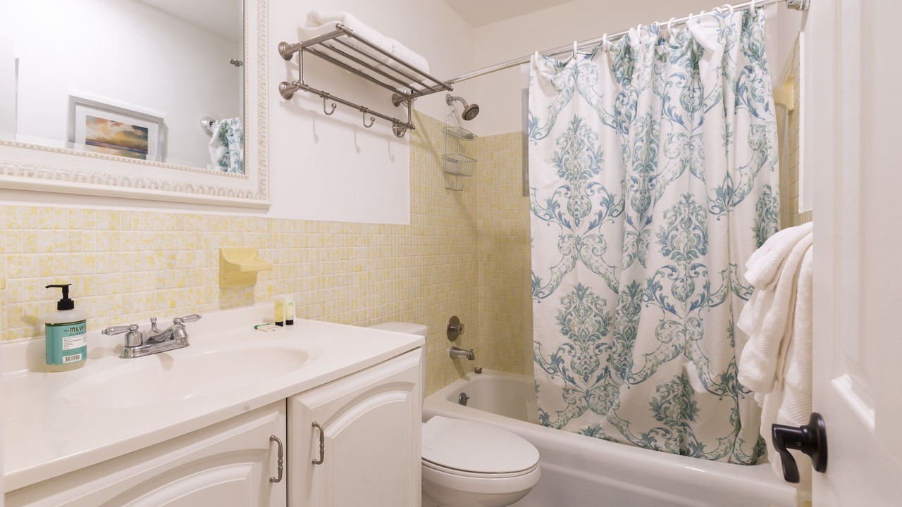 Photo of Bathroom in Survey Creek