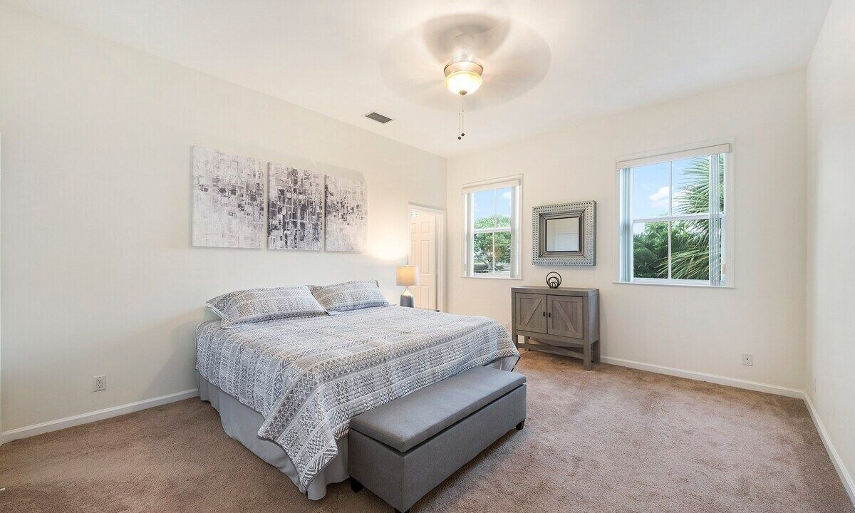 Photo of Bedroom in Riverside Park