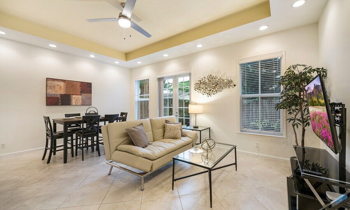 Photo of Livingroom in Riverside Park