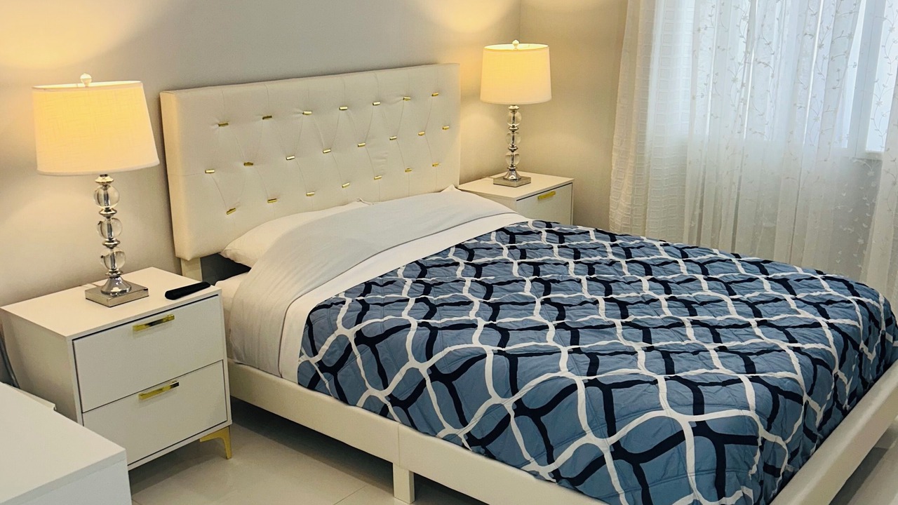 Photo of Bedroom in Hollywood South Central Beach