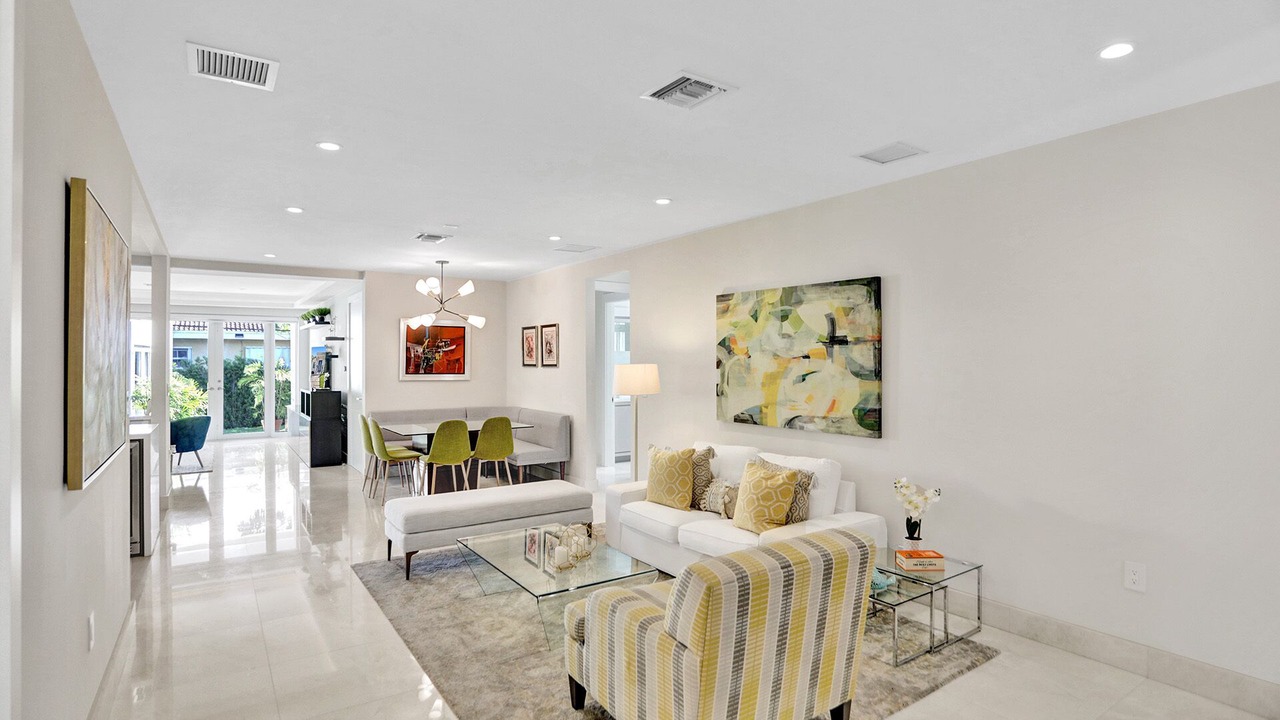 Photo of Bedroom in Coral Way