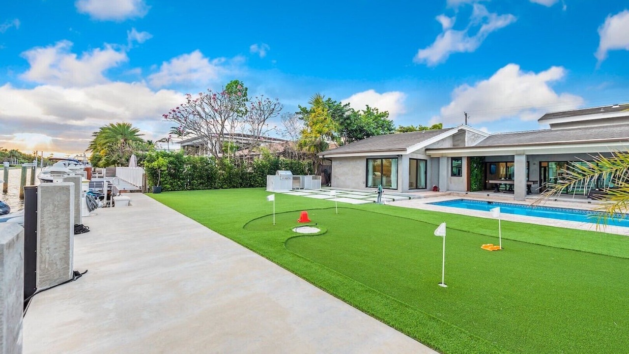 Photo of Outdoor in Hollywood South Central Beach