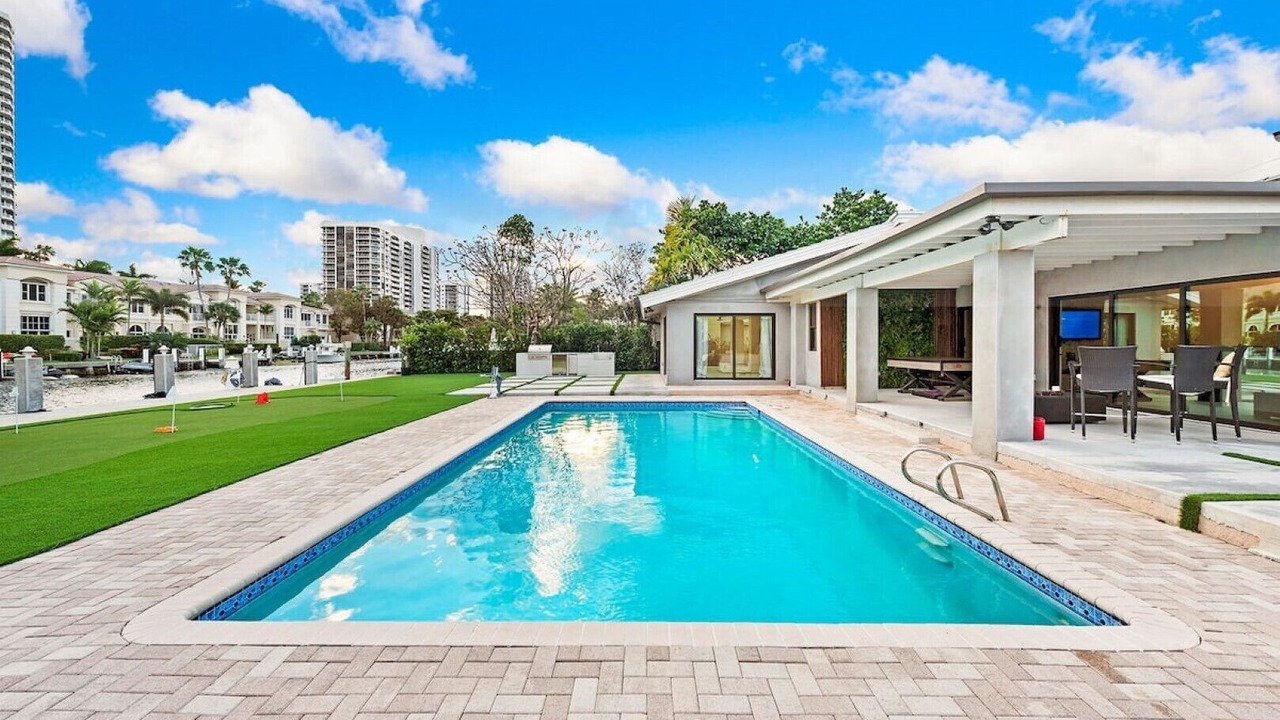 Photo of Outdoor in Hollywood South Central Beach