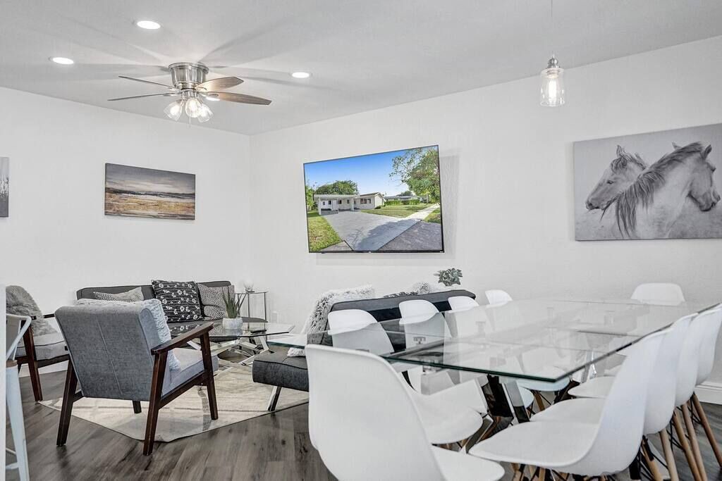 Photo of Bedroom in Central Fort Lauderdale