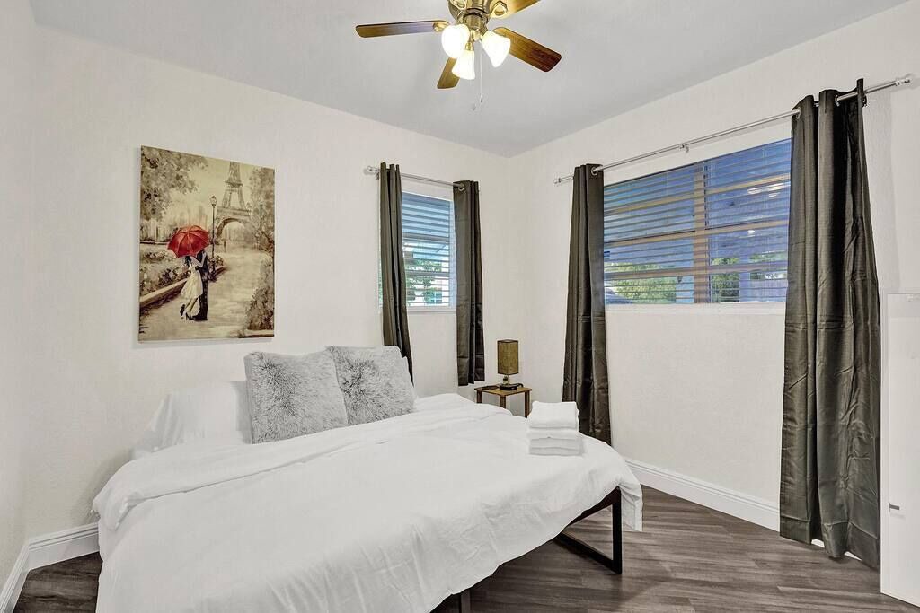 Photo of Bedroom in Central Fort Lauderdale