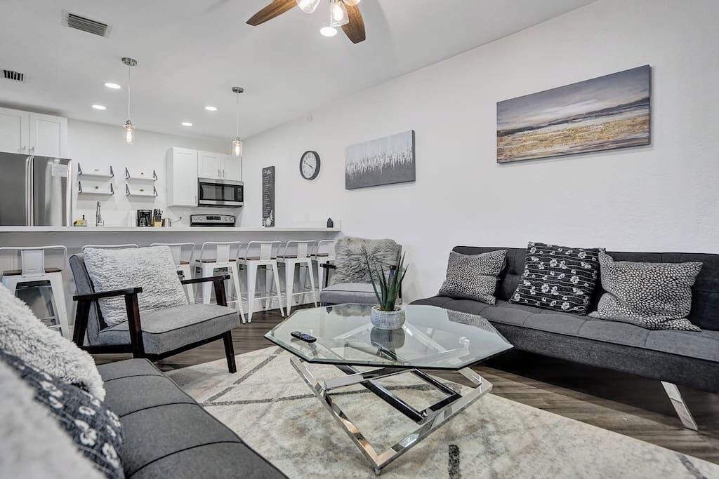 Photo of Livingroom in Central Fort Lauderdale