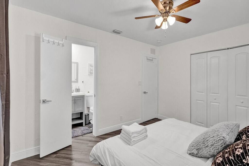Photo of Bathroom in Central Fort Lauderdale