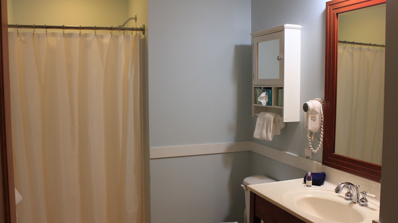 Photo of Bathroom in Edray