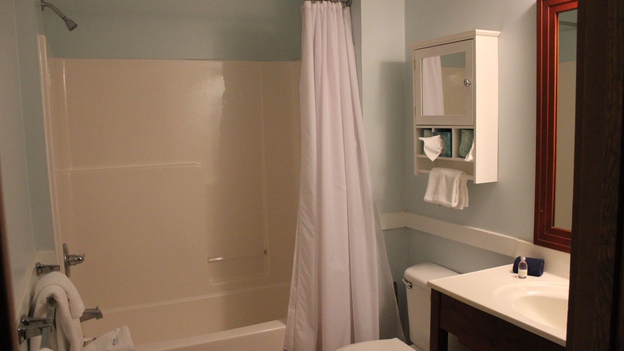 Photo of Bathroom in Edray