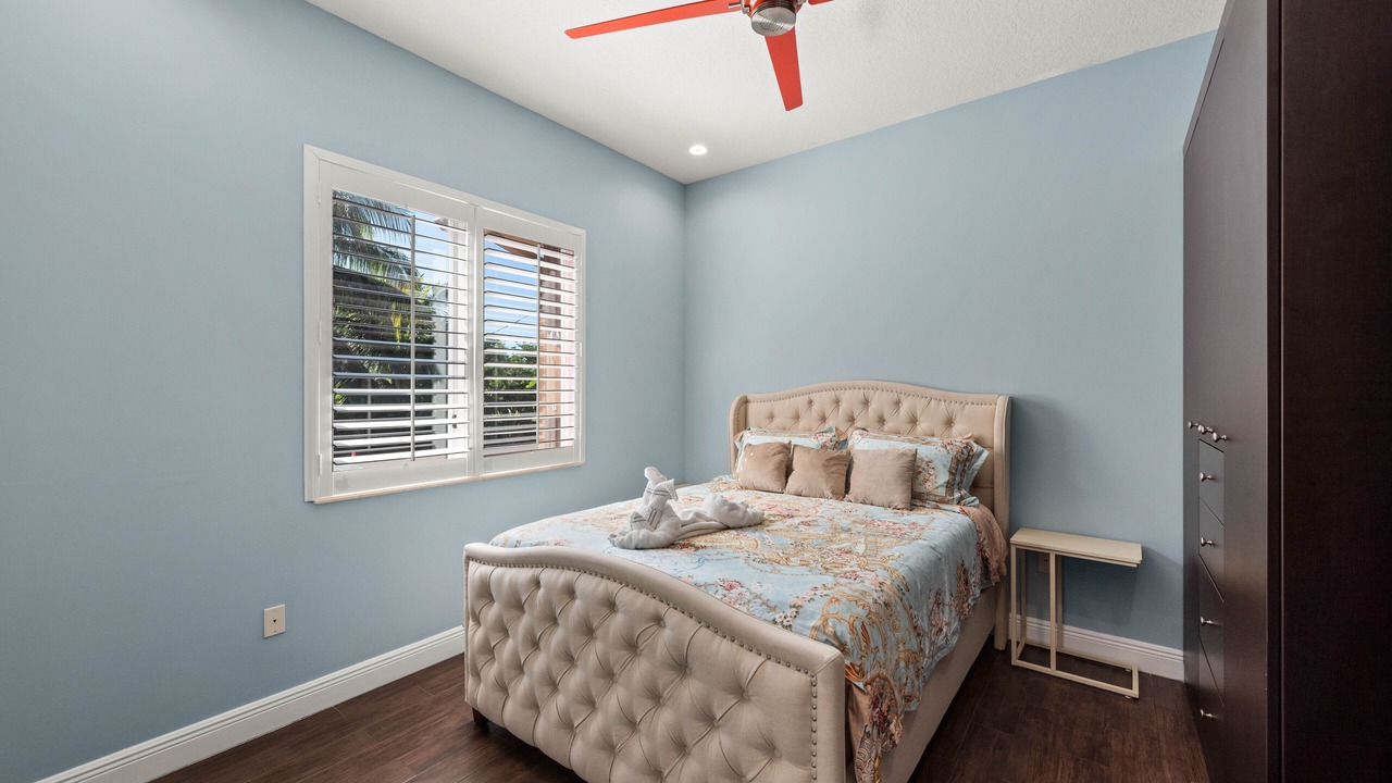 Photo of Bedroom in Green Meadow