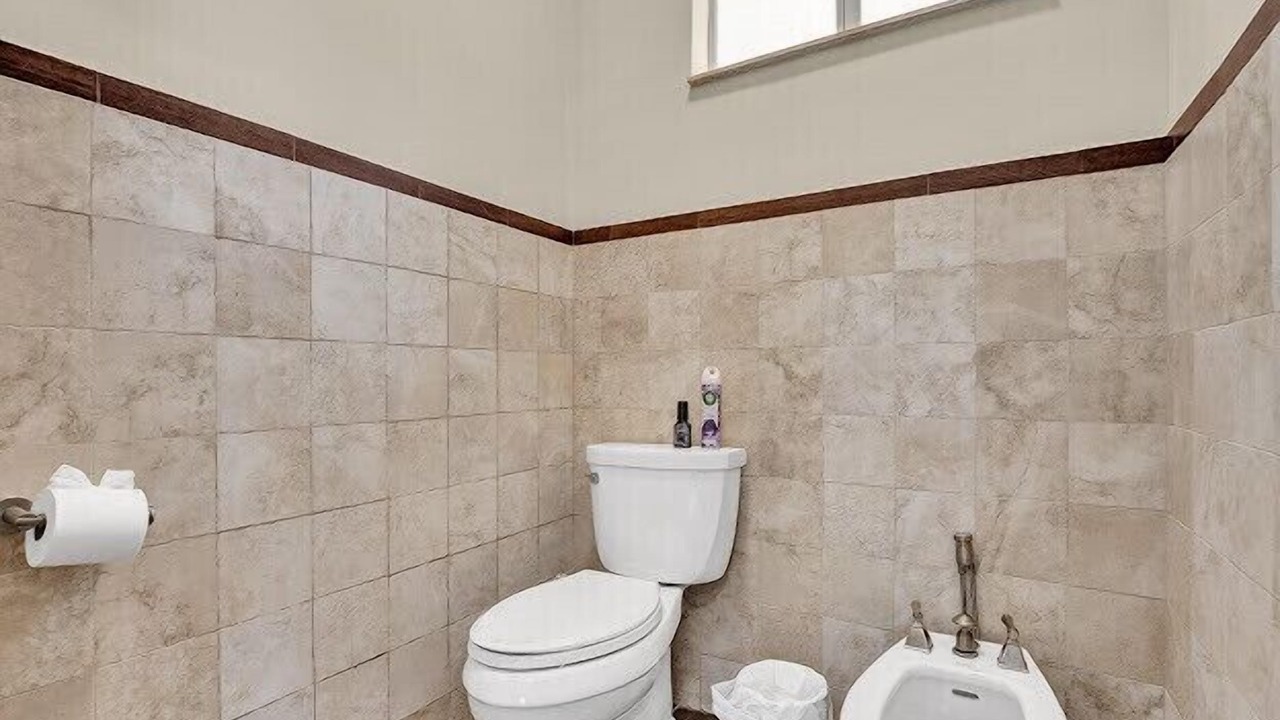 Photo of Bathroom in Green Meadow
