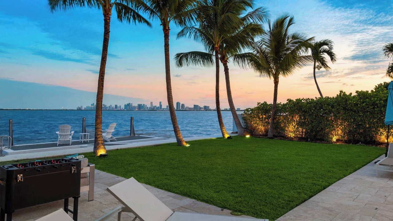 Photo of Patio Balcony in North Bay Village