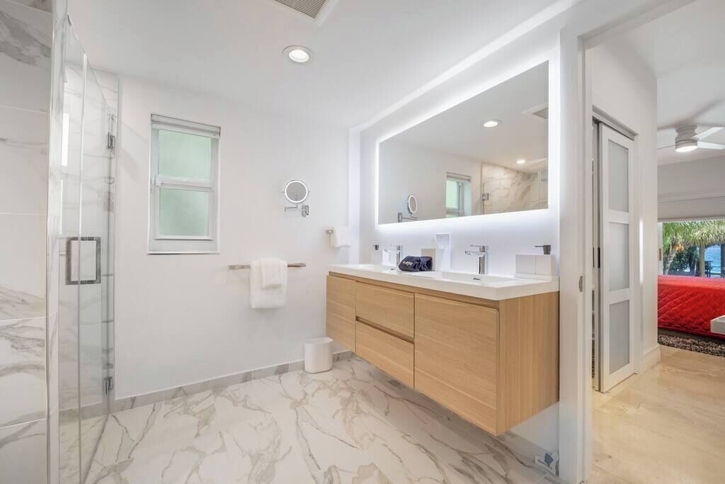 Photo of Bathroom in North Bay Village