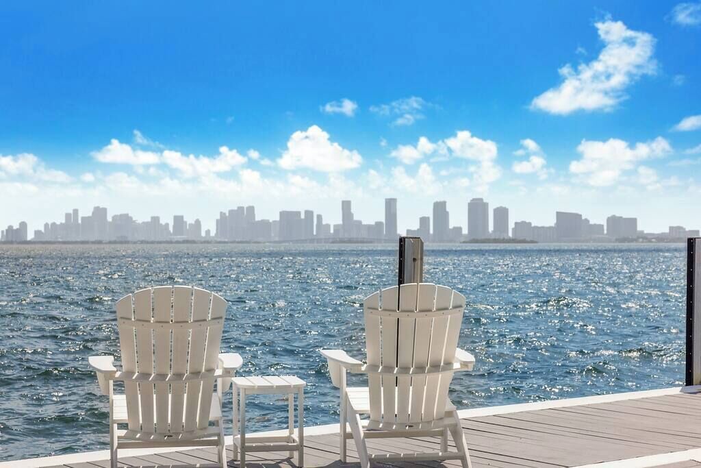 Photo of Outdoor in North Bay Village