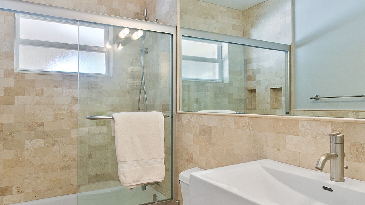 Photo of Bathroom in Pompano Isles