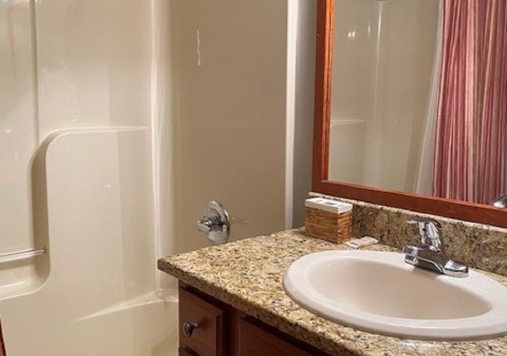 Photo of Bathroom in Edray