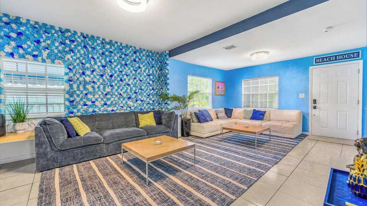 Photo of Livingroom in Allapattah