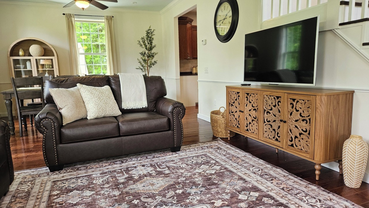 Photo of Livingroom in Cooperstown