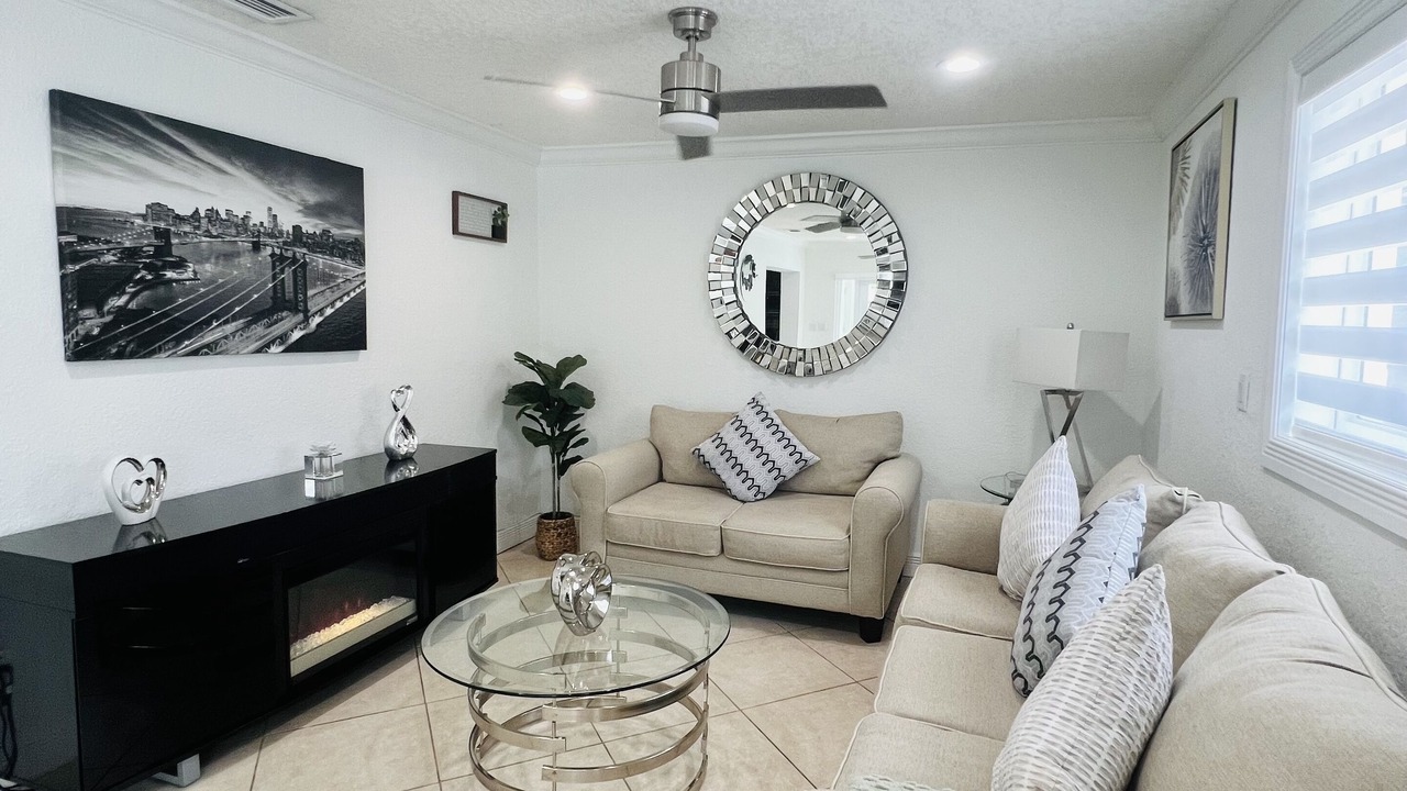 Photo of Livingroom in Miami Lakes