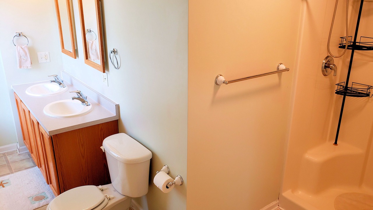 Photo of Bathroom in Chincoteague