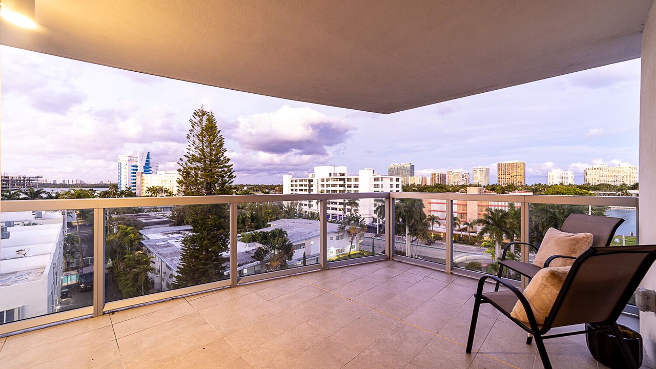 Photo of Outdoor in Bay Harbor Islands