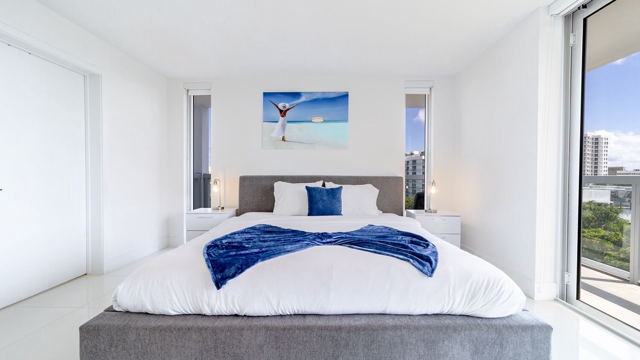 Photo of Bedroom in Bay Harbor Islands