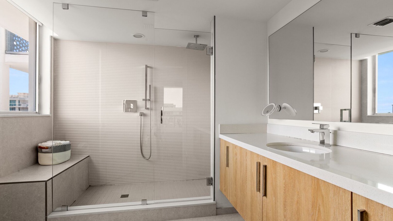 Photo of Bathroom in Bay Harbor Islands