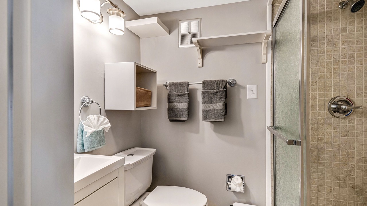 Photo of Bathroom in East Passyunk Crossing