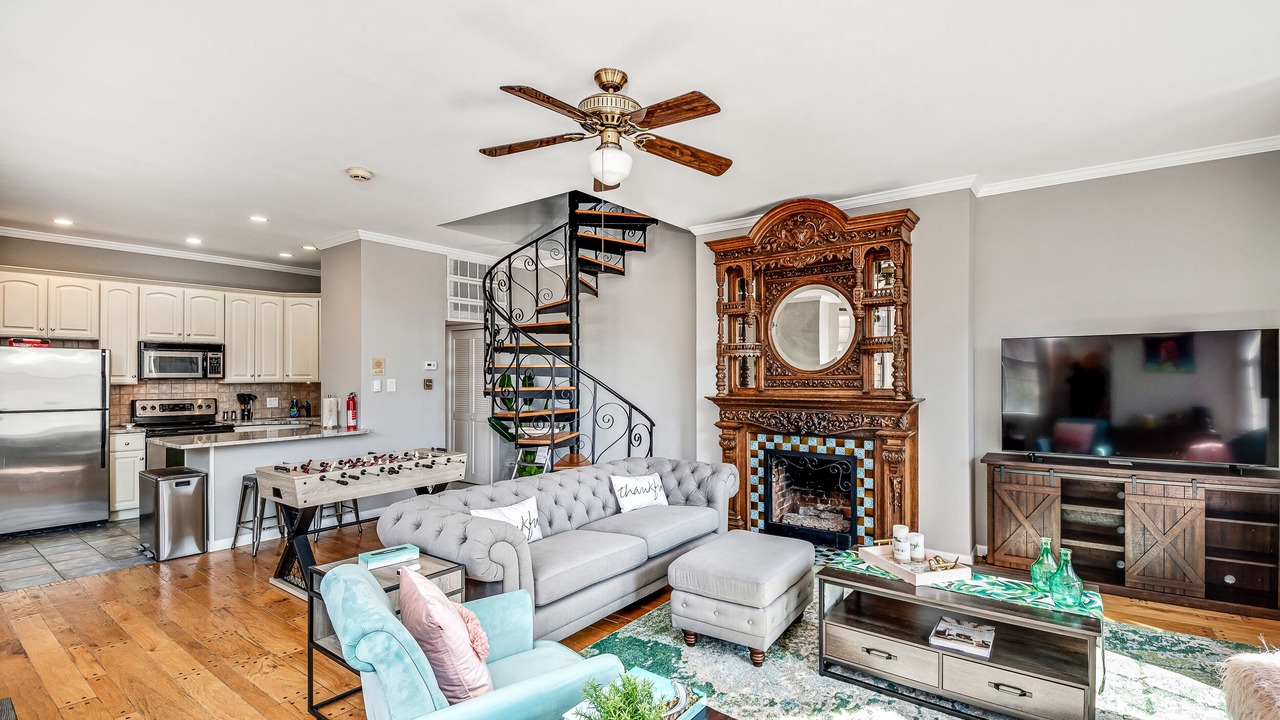 Photo of Livingroom in East Passyunk Crossing