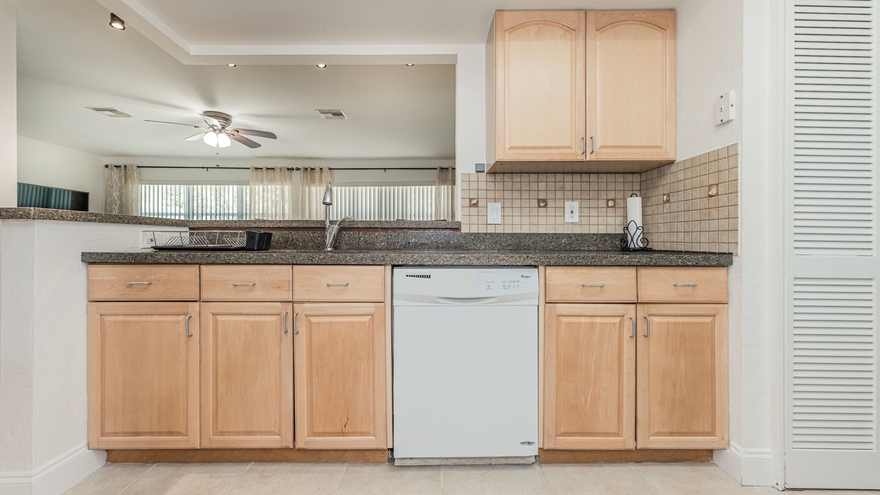 Photo of Kitchen in Hollywood South Central Beach
