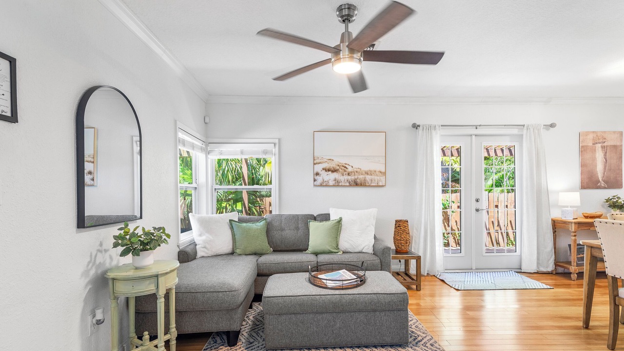 Photo of Livingroom in Wilton Manors