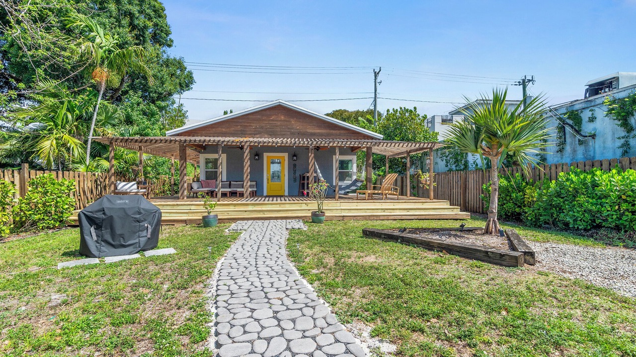 Photo of Outdoor in Wilton Manors