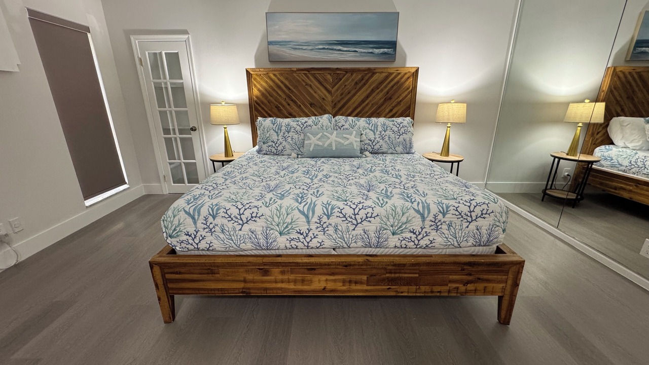 Photo of Bedroom in Hendricks and Venice Isles