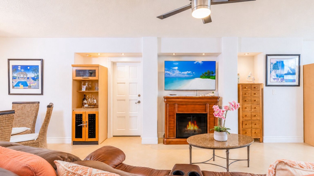 Photo of Livingroom in Galt Mile