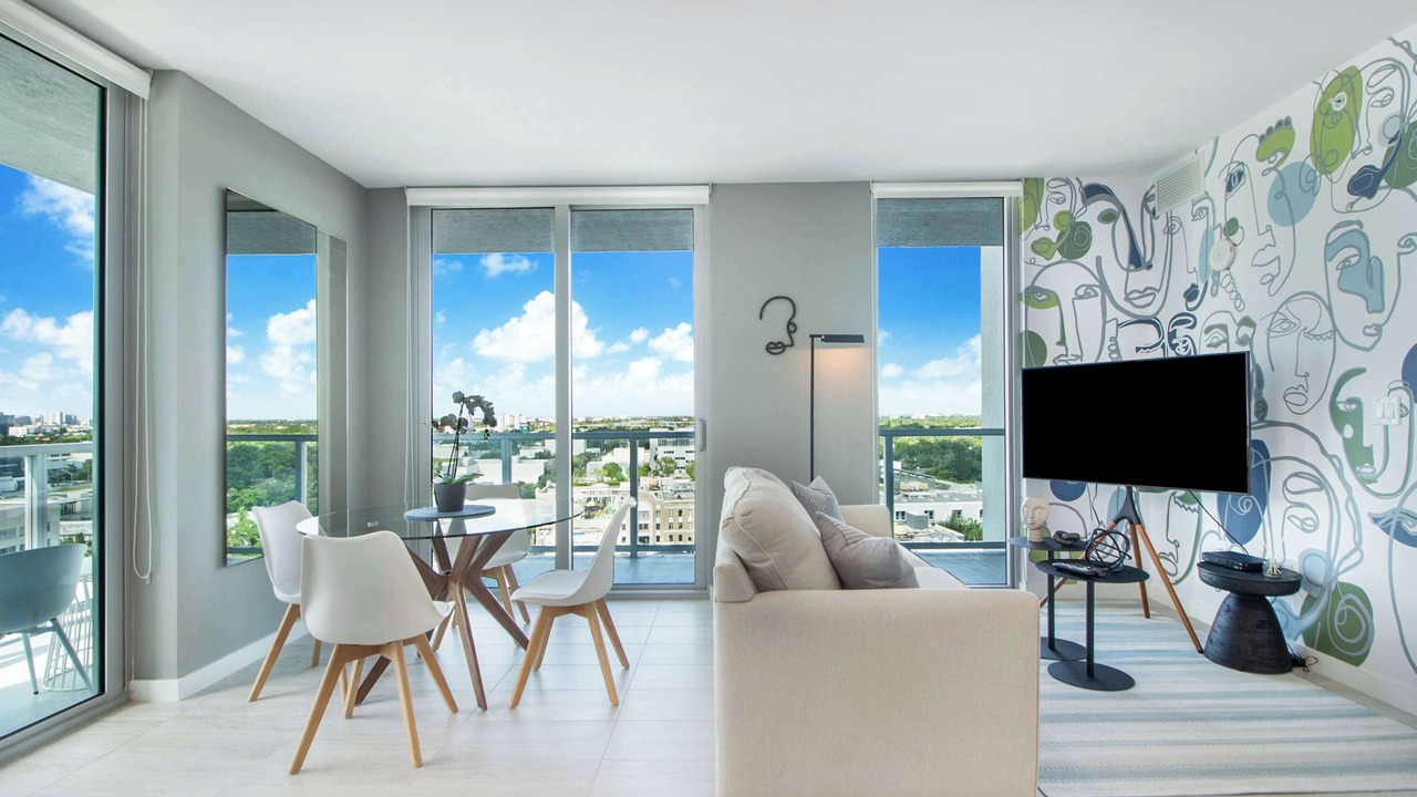 Photo of Livingroom in Northeast Miami