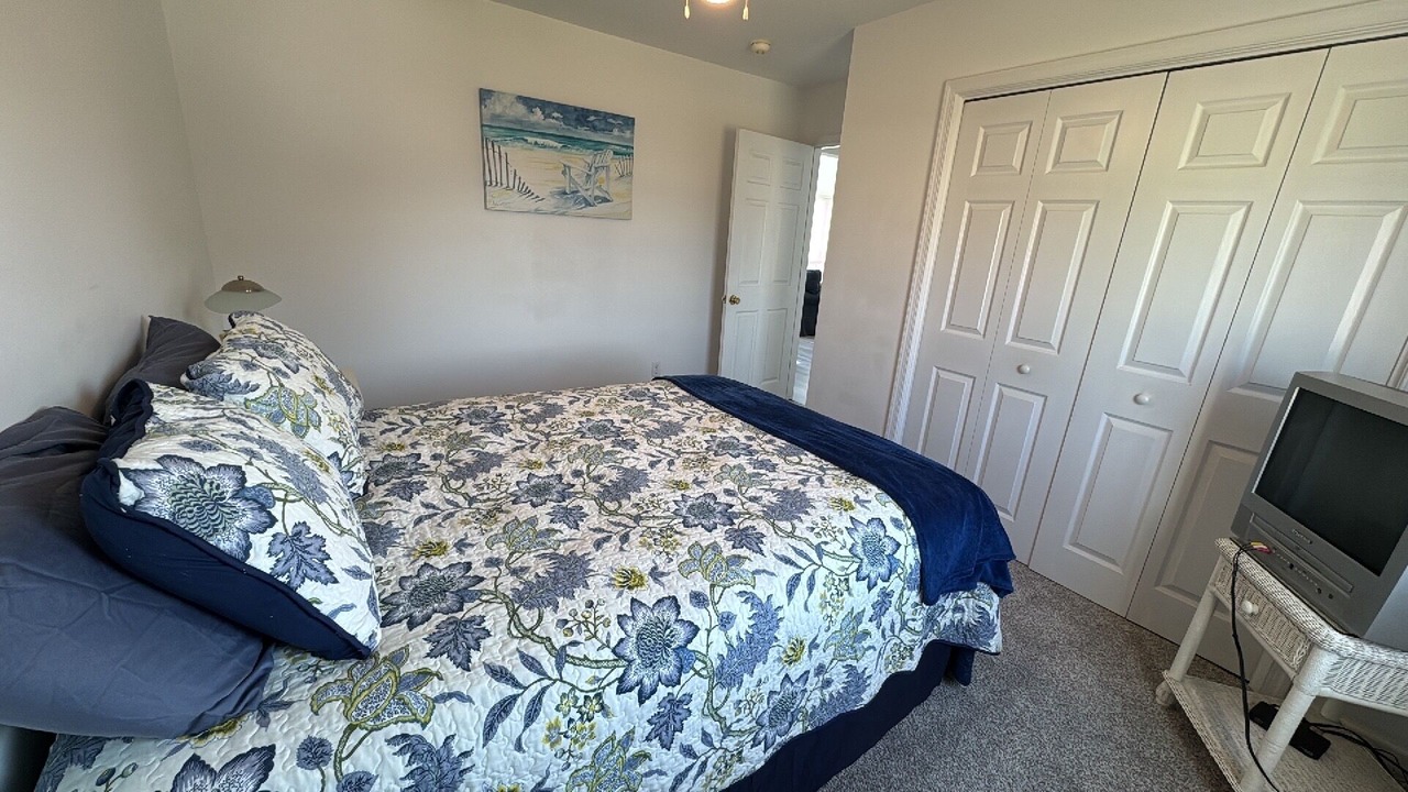 Photo of Bedroom in Captain's Cove