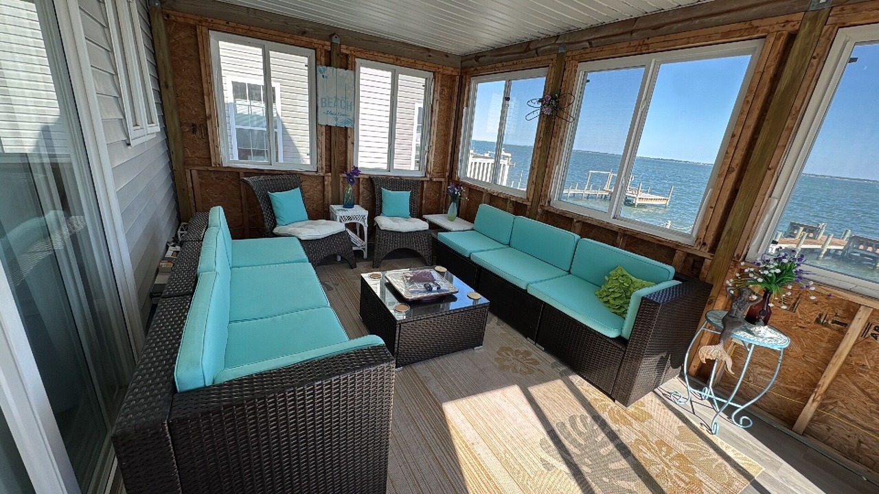 Photo of Livingroom in Captain's Cove