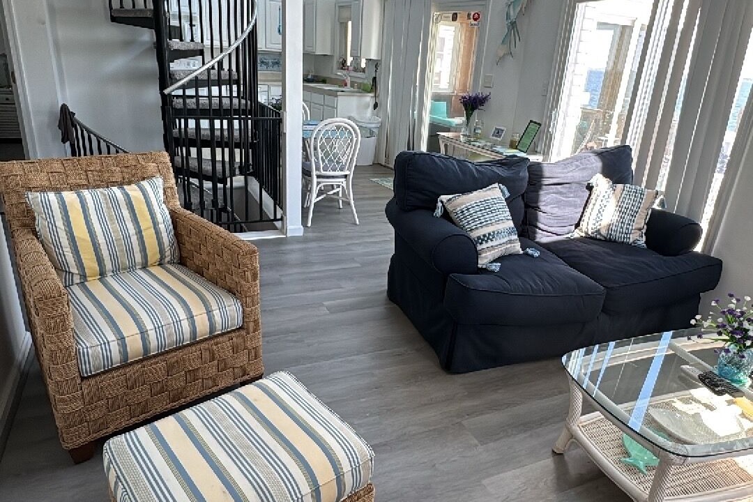 Photo of Livingroom in Captain's Cove