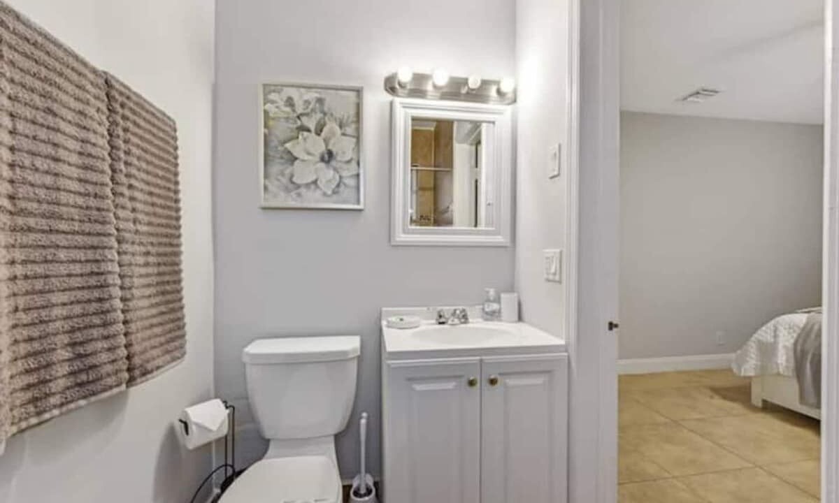 Photo of Bathroom in Highland Garden