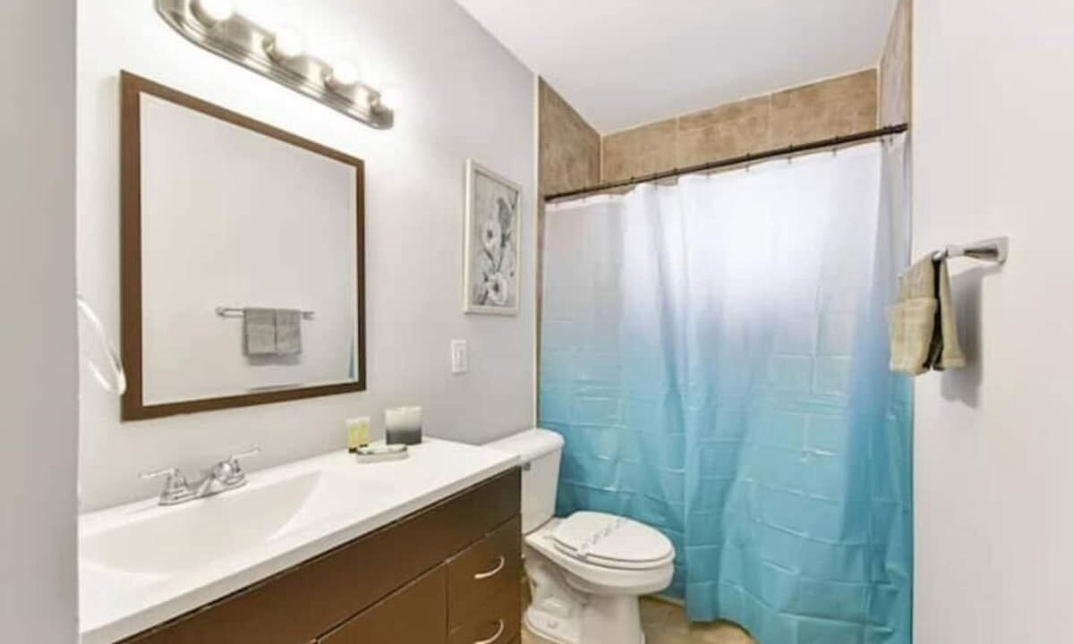 Photo of Bathroom in Highland Garden