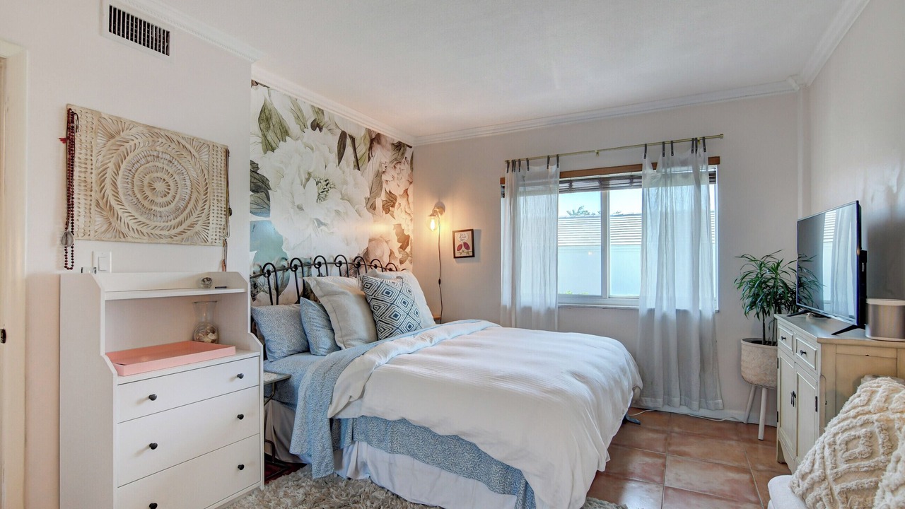 Photo of Bedroom in Ocean Ridge