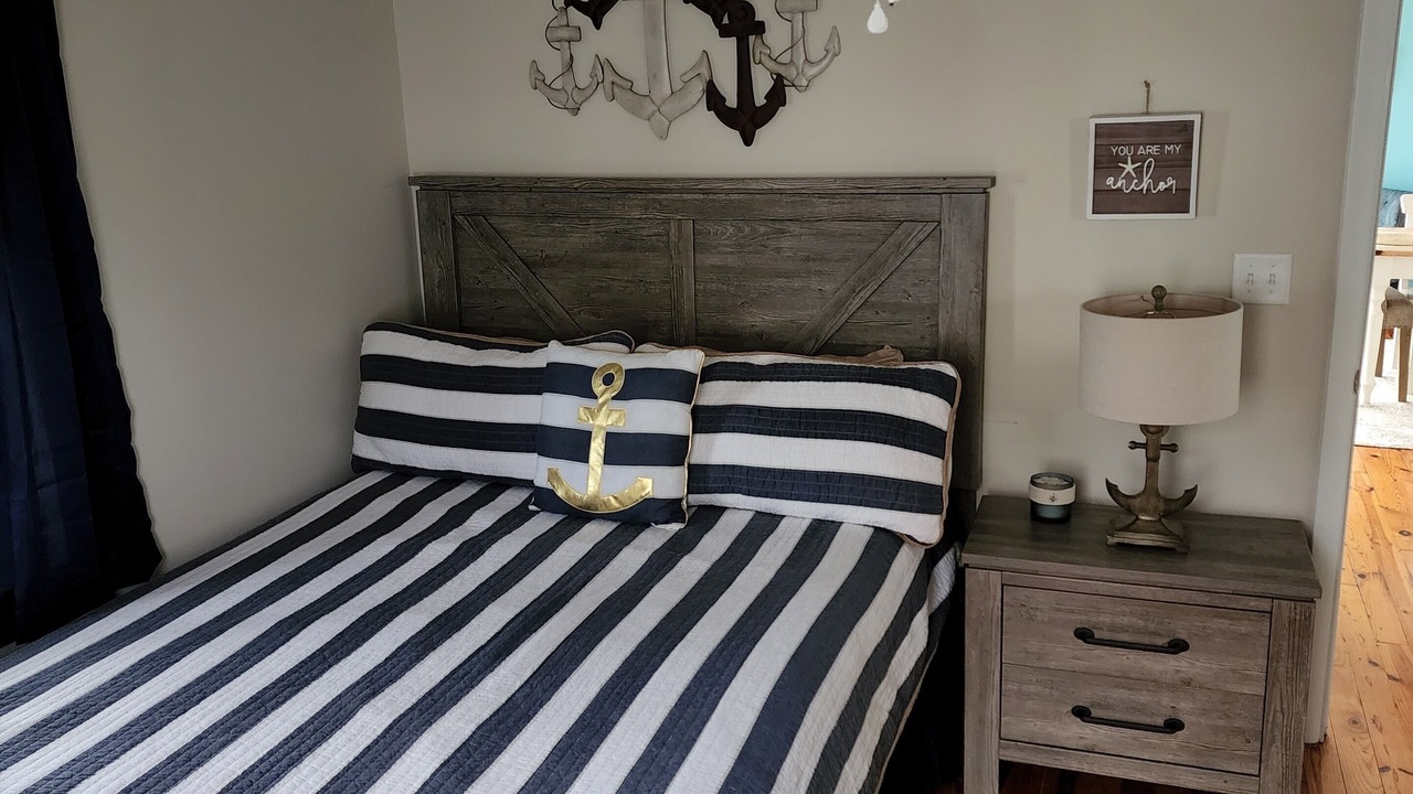 Photo of Bedroom in Lottsburg