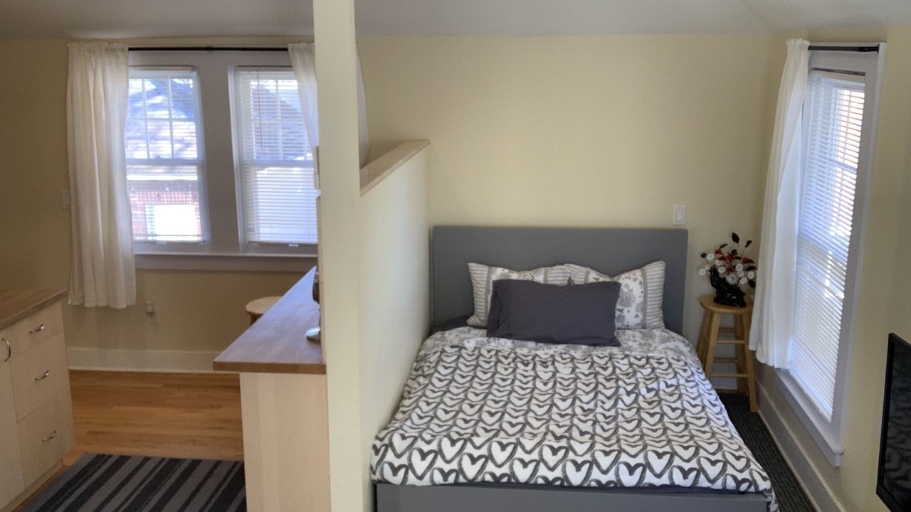 Photo of Bedroom in Forest Hill
