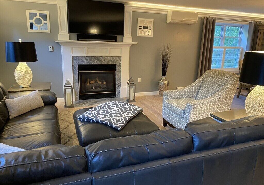 Photo of Livingroom in East Falmouth
