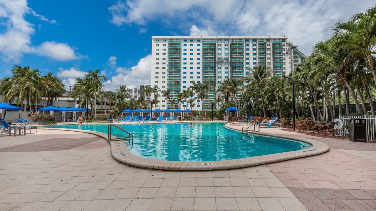 Photo of Others in Sunny Isles Beach