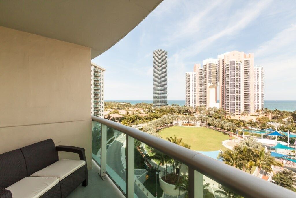 Photo of Others in Sunny Isles Beach