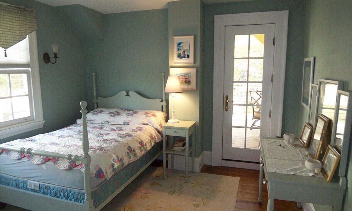 Photo of Bedroom in Admiral Estates