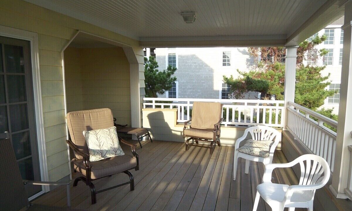 Photo of Patio Balcony in Admiral Estates