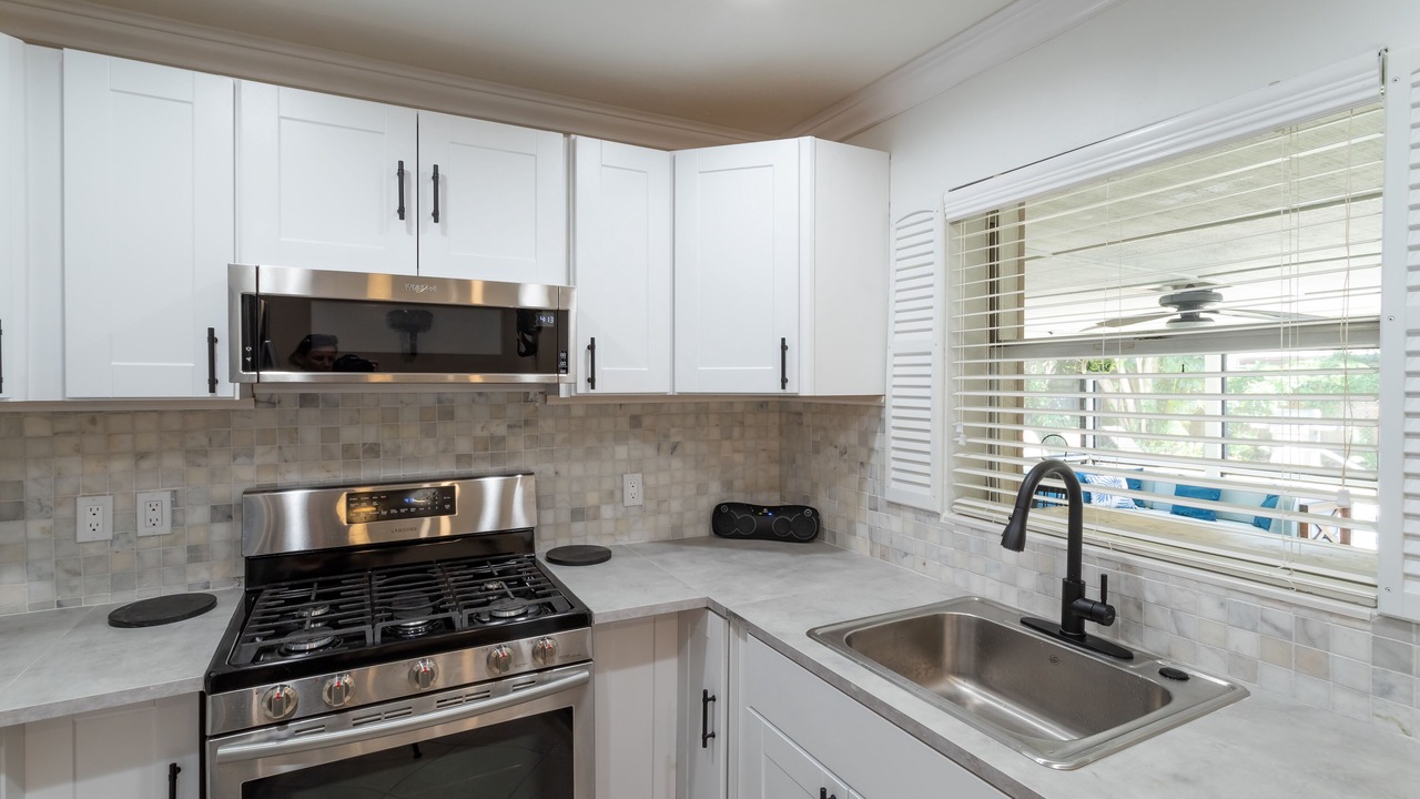 Photo of Kitchen in Tropic Palms