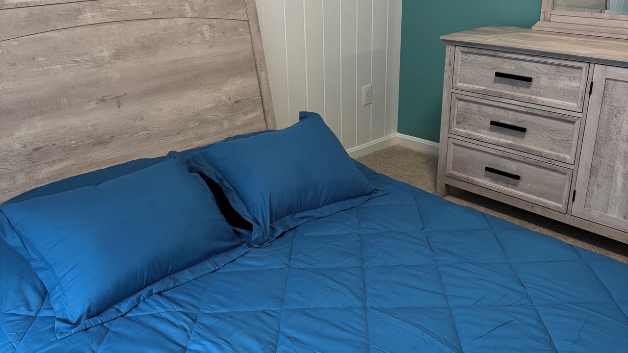 Photo of Bedroom in Long Neck